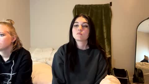 Snapshot of goddessshadowraven chatting on December 9, 2024, 11:03 pm Goddess Raven online show from December 9, 2024, 11:03 pm