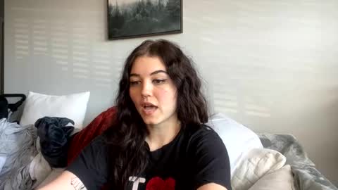 Snapshot of goddessshadowraven chatting on February 8, 2025, 4:36 pm Goddess Raven online show from February 8, 2025, 4:36 pm