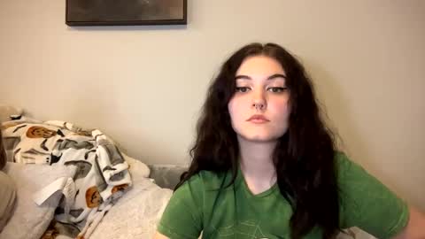 Snapshot of goddessshadowraven chatting on February 13, 2025, 1:08 am Goddess Raven online show from February 13, 2025, 1:08 am