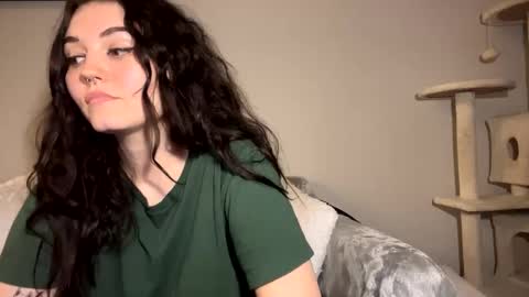 Snapshot of goddessshadowraven chatting on March 8, 2025, 1:39 am Goddess Raven online show from March 8, 2025, 1:39 am