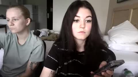 Goddess Raven online show from September 12, 2025, 4:18 pm