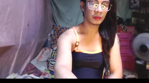 KENNY DOLL online show from May 10, 2026, 6:40 am