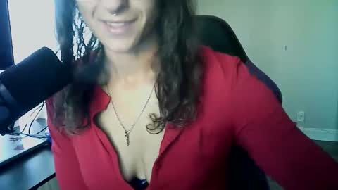 Snapshot of goddessvikkii chatting on January 12, 2026, 6:24 pm goddessvikkii online show from January 12, 2026, 6:24 pm
