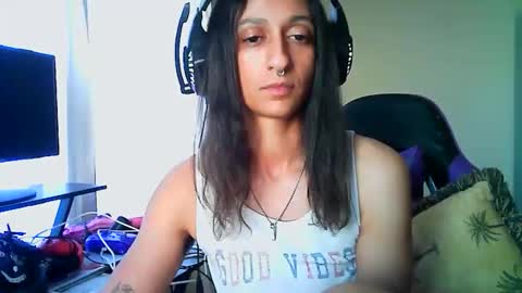 Snapshot of goddessvikkii chatting on February 4, 2026, 9:20 pm goddessvikkii online show from February 4, 2026, 9:20 pm