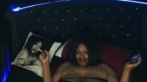 Snapshot of goddessyvette007 chatting on February 21, 2025, 8:07 am GoddessYvette007 online show from February 21, 2025, 8:07 am