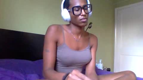 goddexx_kii online show from November 5, 2025, 9:26 pm