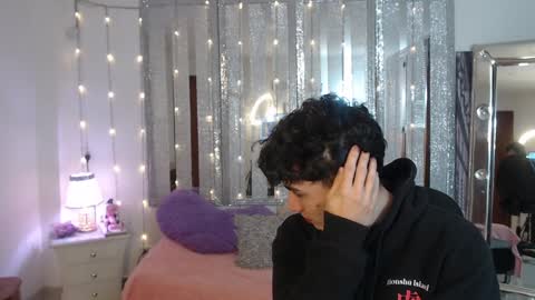Snapshot of gojo_satoru_18 chatting on January 18, 2025, 12:26 pm Satoru Gojo online show from January 18, 2025, 12:26 pm
