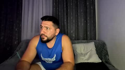 Snapshot of gold_alpha_boy chatting on October 12, 2025, 8:19 pm gold_alpha_boy online show from October 12, 2025, 8:19 pm