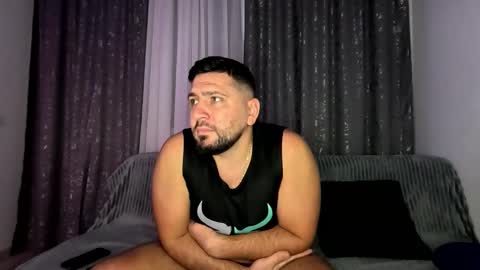 Snapshot of gold_alpha_boy chatting on October 15, 2025, 8:42 pm gold_alpha_boy online show from October 15, 2025, 8:42 pm