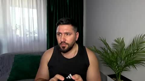 gold_alpha_boy online show from April 25, 2026, 4:26 pm