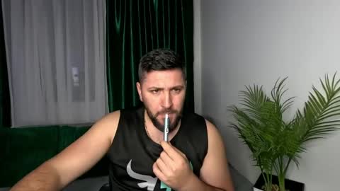 gold_alpha_boy online show from May 7, 2026, 6:35 pm