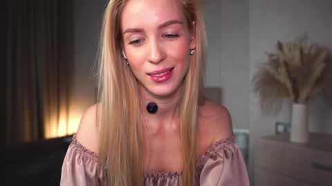Olivia online show from January 23, 2025, 8:04 am