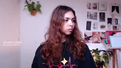 Snapshot of golden_alaska chatting on October 16, 2025, 11:33 am Alaska online show from October 16, 2025, 11:33 am