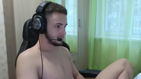 Golden boyyy21 online show from November 26, 2025, 7:09 am