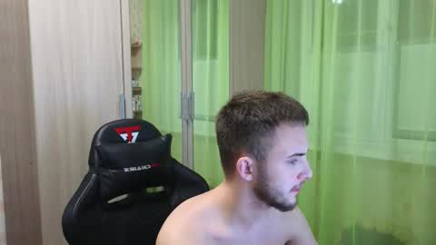 Golden boyyy21 online show from November 26, 2025, 7:15 pm