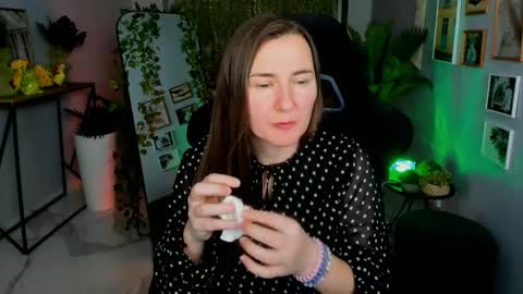 Gloria online show from May 26, 2026, 8:43 am
