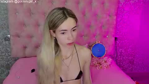 Snapshot of golden_girl__ chatting on June 20, 2026, 1:52 am golden girl online show from June 20, 2026, 1:52 am