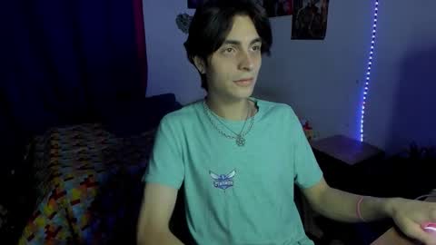 Snapshot of golden_ryan chatting on February 17, 2026, 12:07 am Jmmmm online show from February 17, 2026, 12:07 am