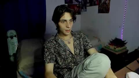 Snapshot of golden_ryan chatting on March 16, 2026, 5:44 am Jmmmm online show from March 16, 2026, 5:44 am