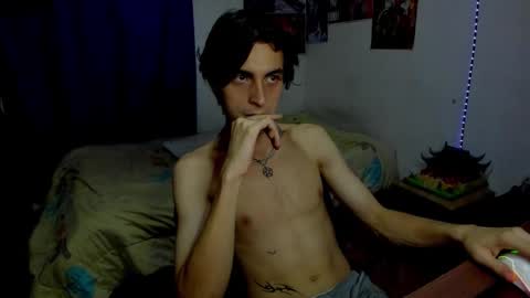 Snapshot of golden_ryan chatting on March 19, 2026, 5:33 am Jmmmm online show from March 19, 2026, 5:33 am