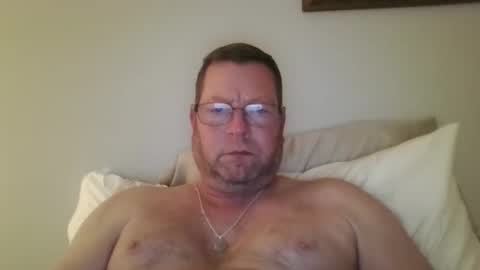 goldenbear3111 online show from January 4, 2025, 8:49 am