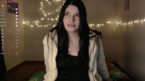 goldencandycotton online show from February 4, 2025, 11:05 am