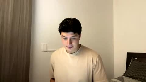 Snapshot of goldenknight33 chatting on September 10, 2025, 2:06 pm goldenknight33 online show from September 10, 2025, 2:06 pm