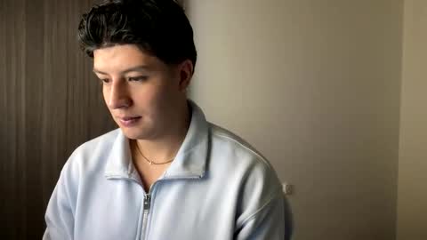 Snapshot of goldenknight33 chatting on September 14, 2025, 5:23 pm goldenknight33 online show from September 14, 2025, 5:23 pm