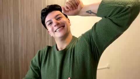 Snapshot of goldenknight33 chatting on September 30, 2025, 4:12 pm goldenknight33 online show from September 30, 2025, 4:12 pm