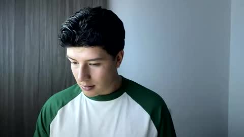 Snapshot of goldenknight33 chatting on October 11, 2025, 3:43 pm goldenknight33 online show from October 11, 2025, 3:43 pm