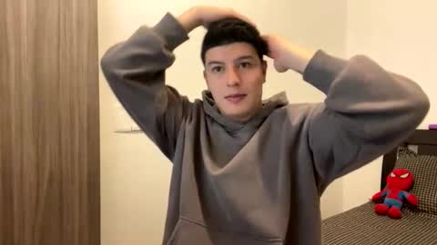 Snapshot of goldenknight33 chatting on October 18, 2025, 4:41 pm goldenknight33 online show from October 18, 2025, 4:41 pm