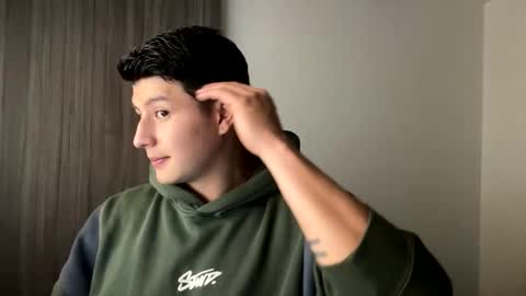 Snapshot of goldenknight33 chatting on October 23, 2025, 4:17 pm goldenknight33 online show from October 23, 2025, 4:17 pm