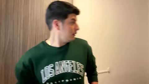 Snapshot of goldenknight33 chatting on October 29, 2025, 4:42 pm goldenknight33 online show from October 29, 2025, 4:42 pm