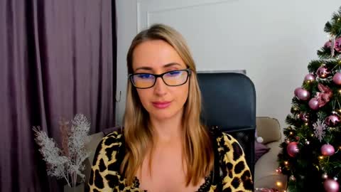 Olivia online show from December 4, 2024, 9:51 am