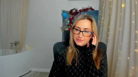 Olivia online show from December 28, 2024, 7:33 pm