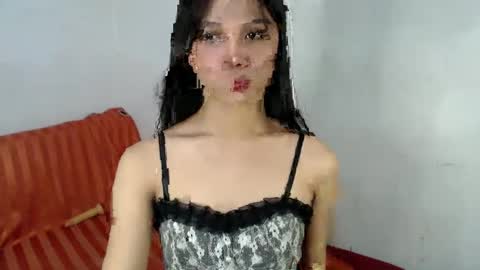 Lily is Gold online show from February 1, 2025, 2:26 am