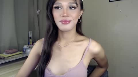 Lily is Gold online show from October 24, 2025, 12:41 am