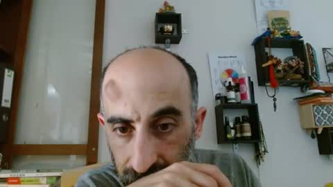 goldenmasculine online show from June 12, 2026, 10:47 am