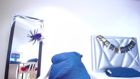 Snapshot of goldenn_ass1 chatting on October 24, 2025, 4:09 am goldenn_ass1 online show from October 24, 2025, 4:09 am