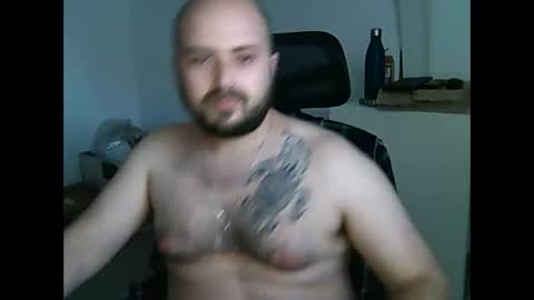 goldenspainboy online show from May 6, 2026, 5:29 pm