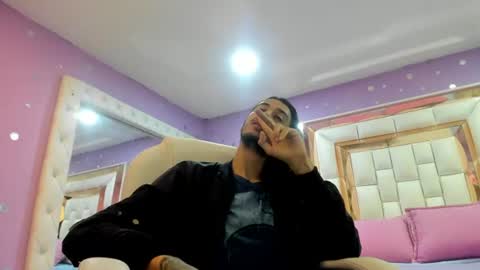 goldentemptation_ online show from June 22, 2026, 8:39 pm