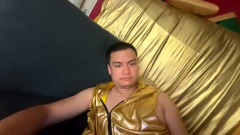Goldentomleo online show from July 19, 2026, 7:56 am