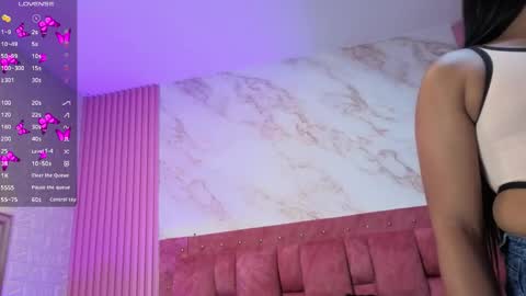 goldilockss15 online show from May 7, 2026, 11:04 am