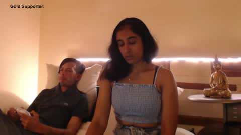 Aasha y David GoldPirl. online show from April 24, 2026, 6:54 pm