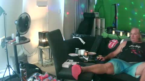 Snapshot of goldyguy011 chatting on January 23, 2025, 4:52 am goldyguy011 online show from January 23, 2025, 4:52 am