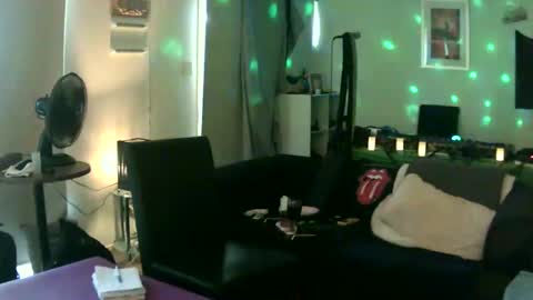 Snapshot of goldyguy011 chatting on February 1, 2025, 7:47 am goldyguy011 online show from February 1, 2025, 7:47 am