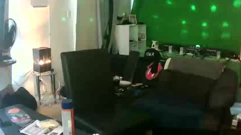 Snapshot of goldyguy011 chatting on February 20, 2025, 7:12 am goldyguy011 online show from February 20, 2025, 7:12 am