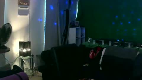 Snapshot of goldyguy011 chatting on February 25, 2025, 7:52 am goldyguy011 online show from February 25, 2025, 7:52 am