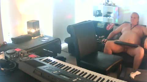 Snapshot of goldyguy011 chatting on September 28, 2025, 2:50 am goldyguy011 online show from September 28, 2025, 2:50 am