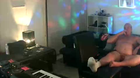 Snapshot of goldyguy011 chatting on October 1, 2025, 5:41 pm goldyguy011 online show from October 1, 2025, 5:41 pm